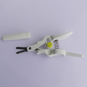 新生児のツメに負担の少ないツメキリはさみ グリーンベル 【赤ちゃん 爪切り つめ切り 爪きり ハサミ】【ゆうパケット送料無料】